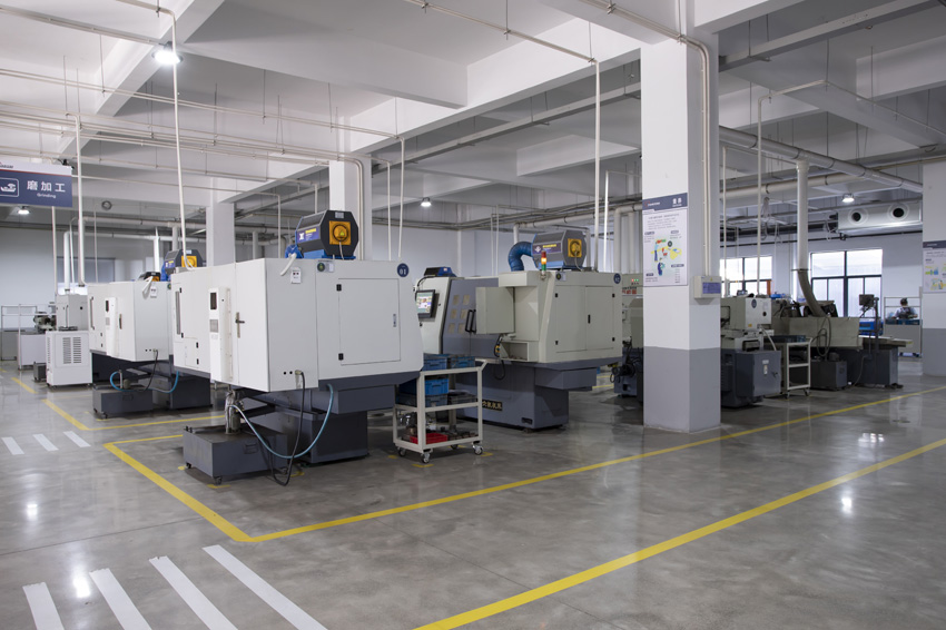 CNC-Center Ausrüstung